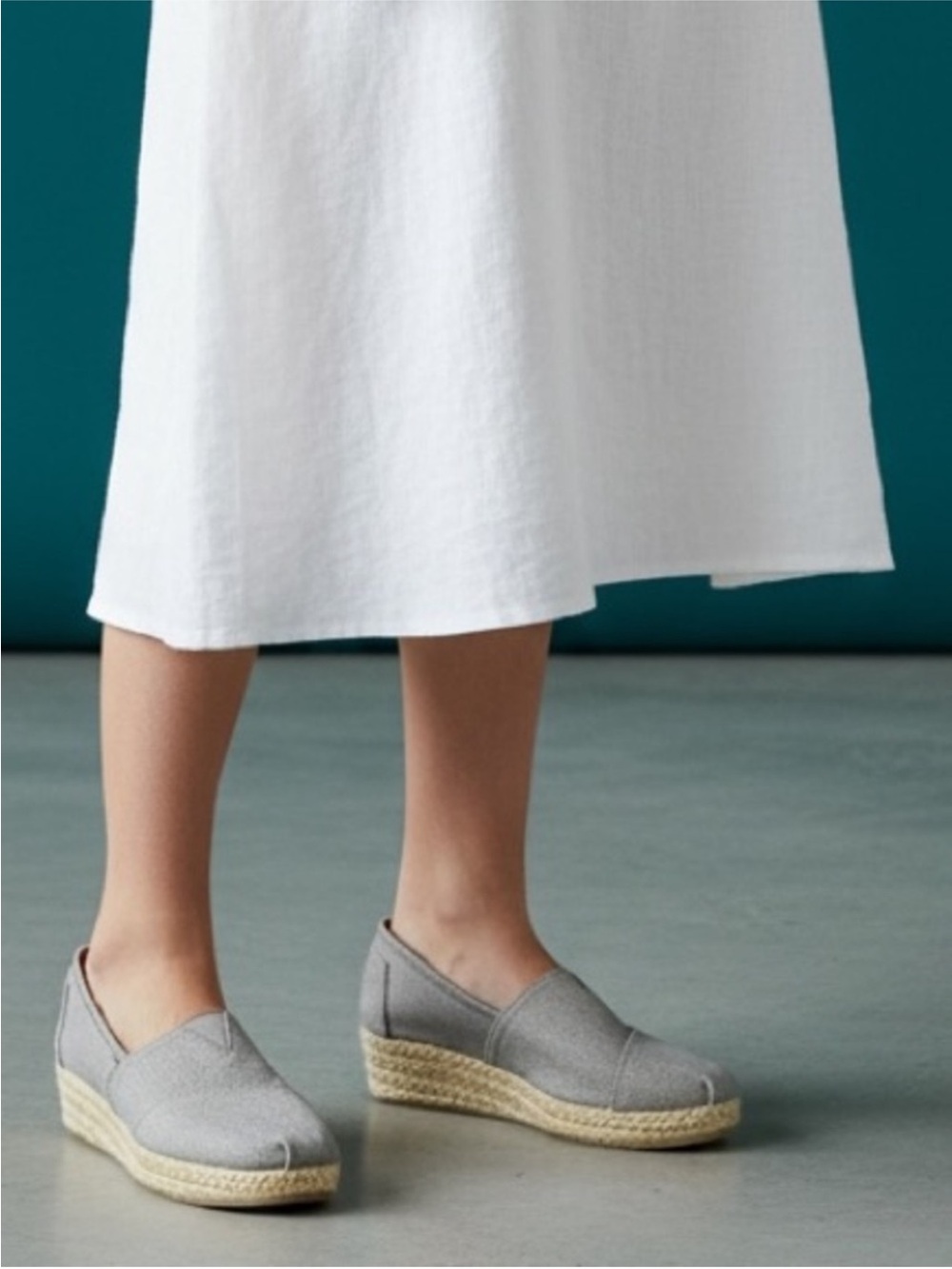 BOBS by Skechers Beige Canvas Slip-On Memory Foam Casual Women’s Shoes - Picture 2 of 11